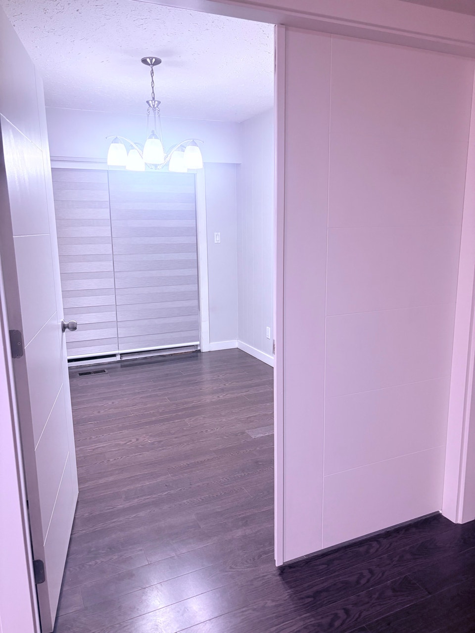 upper level 3 bedrooms house for rent North Delta 3