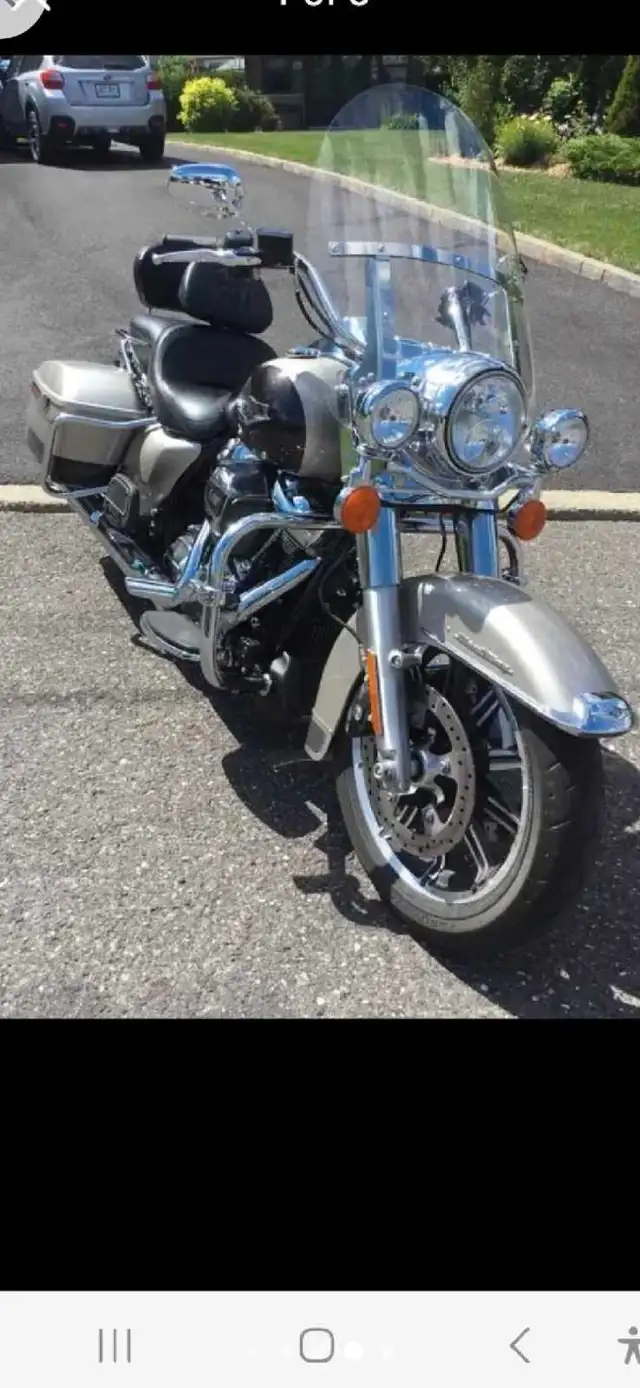 2018 Harley Davidson Road King in Touring in Ottawa - Image 5