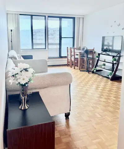 3 ½ furnished apartment available for rent immediately on sharing basis. Apartment is in safe and go...