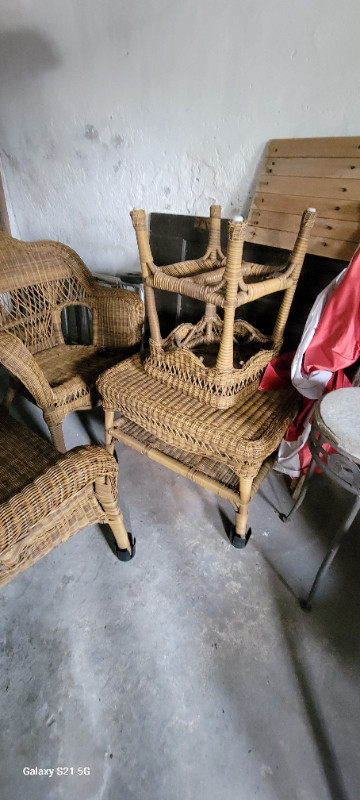 Faux Wicker Porch Furniture   $600.00 in Patio & Garden Furniture in Markham / York Region - Image 3