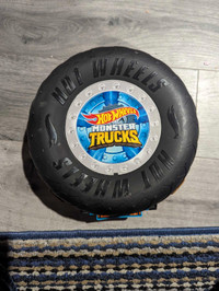 Hot Wheels Monster Trucks Track