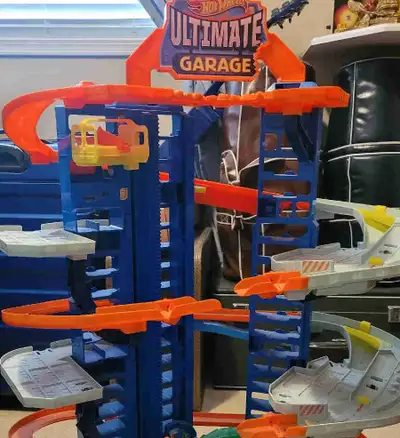Hot wheels ultimate garage , View more