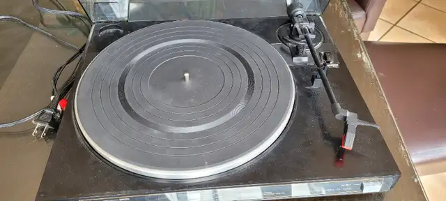 Turntable Fisher Studio Standard  MT 225 A in General Electronics in Oshawa / Durham Region - Image 2