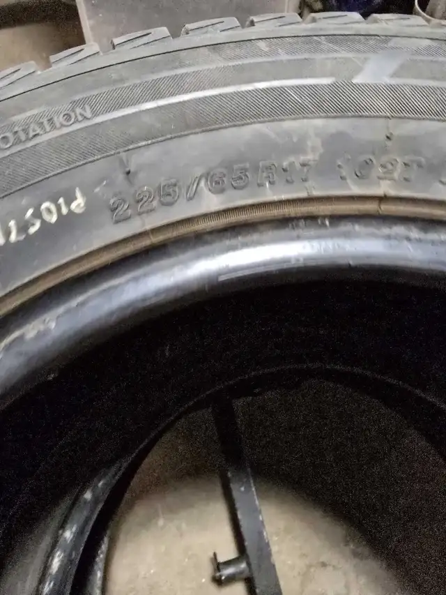 225 65 17 snows in Tires & Rims in Brantford - Image 3