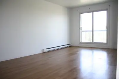 A VALLEYFIELD - Jolie et grand 31/2  , dispo  IMMEDIATEMENT