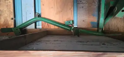 Selling Right Side of Mounting frame and 2 uprights for a model 44 loader for a 318,322,332 garden t...