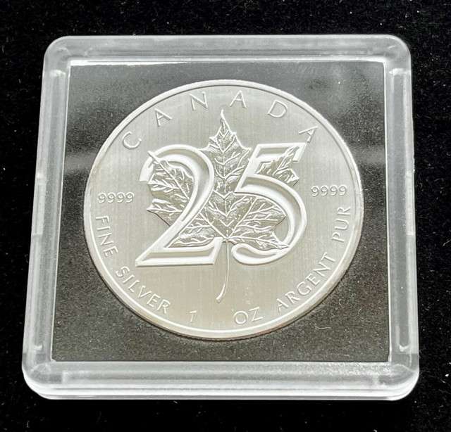 2013 $5 Fine 1 oz Silver Maple Leaf Coin Canada 25th Anniversary dans Art et objets de collection  à Laval/Rive Nord