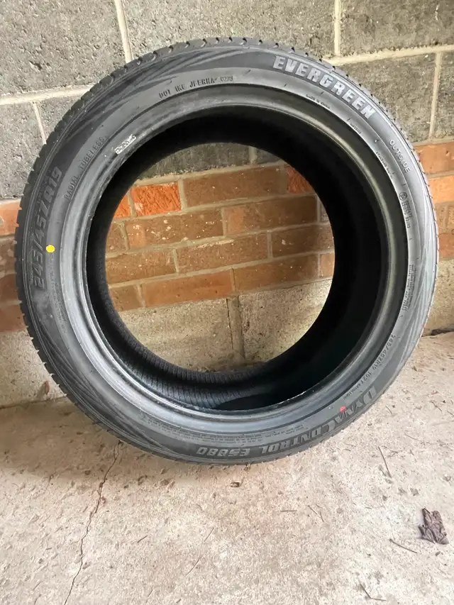 4x Evergreen DynaControl ES800 Tires in Tires & Rims in City of Toronto - Image 8