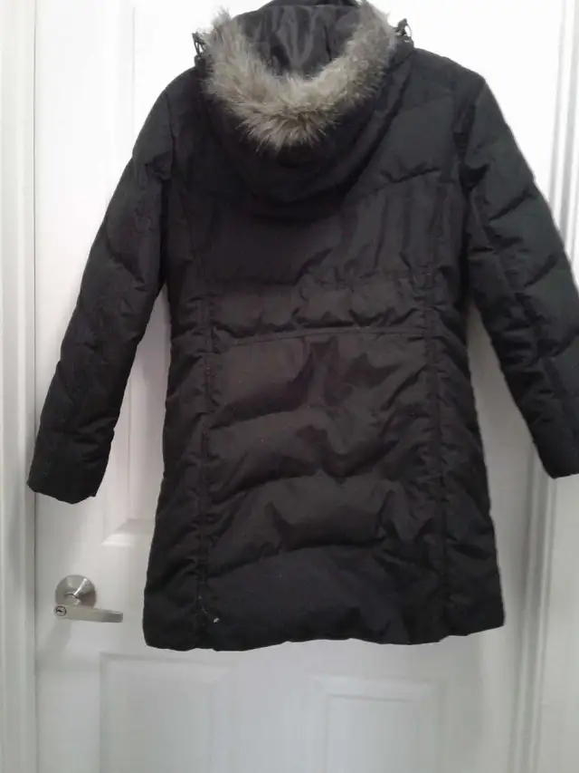 women winter jacket size small in Women's - Tops & Outerwear in Calgary - Image 8