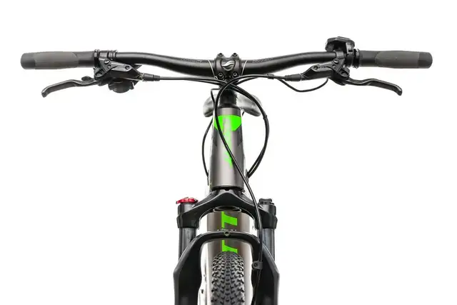 Giant Explore Step Thru Ebike in Road in Calgary - Image 5