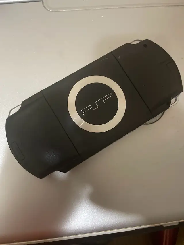 PSP 1000 in Sony PSP & Vita in City of Toronto - Image 3