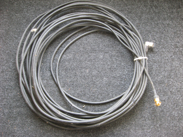 Coaxial Cable for Ham Amateur Radio Etc. 2 Rolls of 20 Feet USED dans Appareils électroniques  à Ouest de l’Île - Image 3