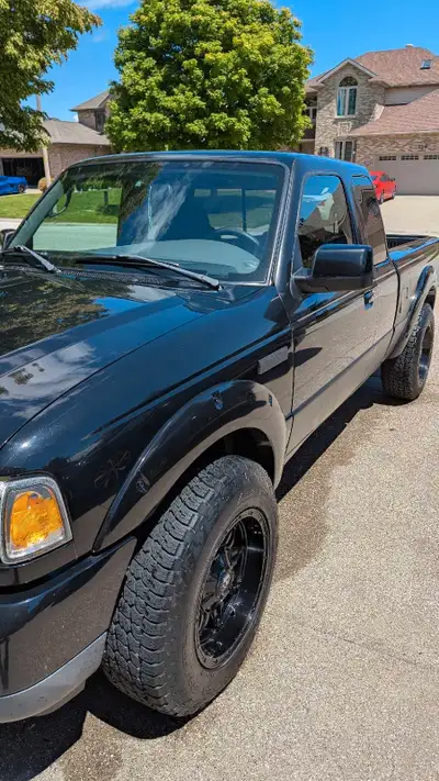 Selling my 2008 Ford Ranger Sport, FWD, 4.0L automatic with OD transmission. 116,500 km. Fantastic F...