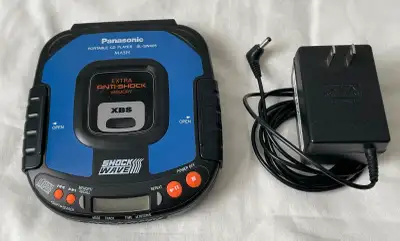 This listing is for a great portable CD player with XBS function to increase bass. Comes with origin...