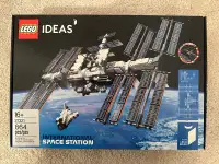 Brand New LEGO 21321 International Space Station