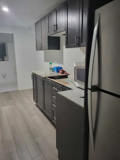 Shared Furnished rooms for females are available on upper level of the house for $550 + utilities **...