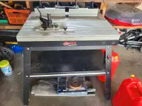Canwood router table
