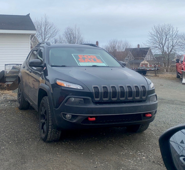 2017 Jeep Cherokee Trail Hawk in Cars & Trucks in Cape Breton