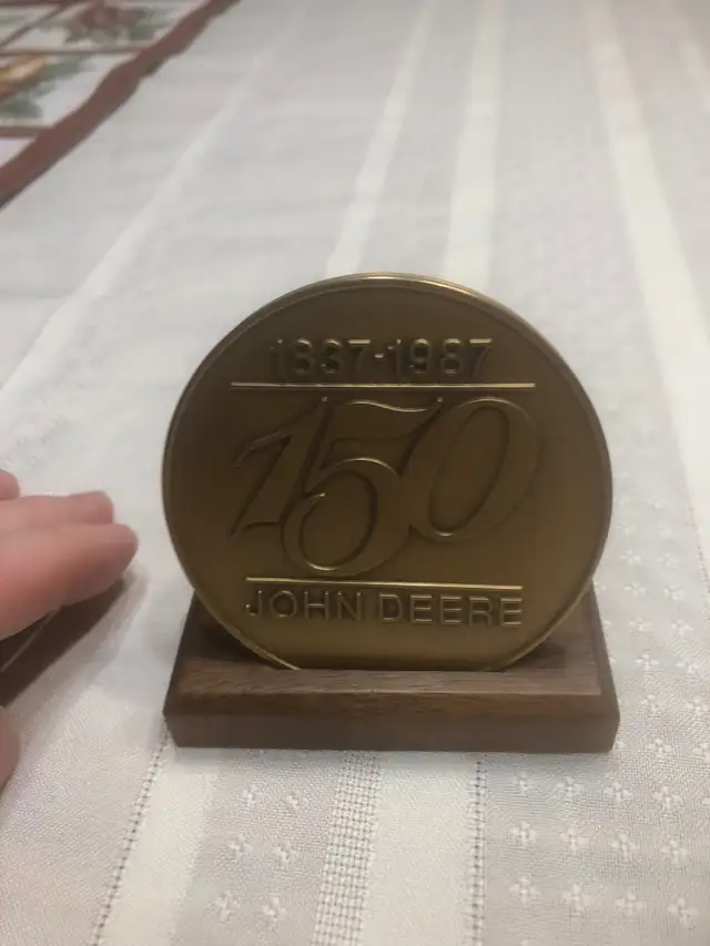1987 John Deere 150 year Desktop Medallion w/wood Stand Advertis in Arts & Collectibles in Regina - Image 8