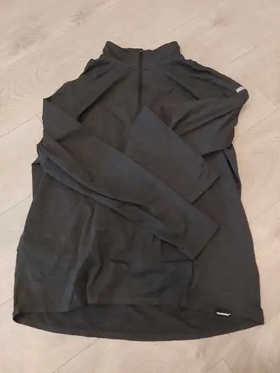 Truewerk - Quarter zip/shirt/sweatpant bundle, View more