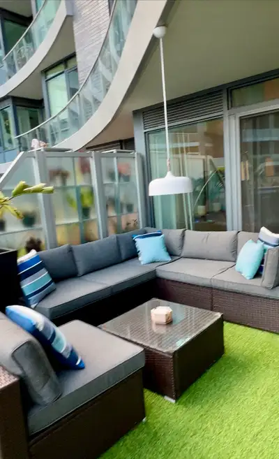Luxury Furnished Condo- Aug 15 start
