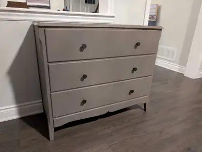 Dresser with 3 drawers, View more