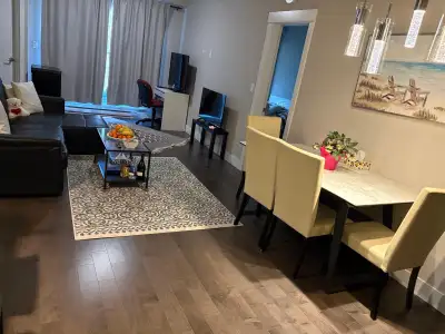 Bright & Large , unfurnished (empty) clean and newer large bright 2bd & 1 bath apartment in downtown...