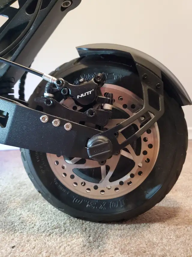 Apollo Ghost electric scooter in eBike in London - Image 8