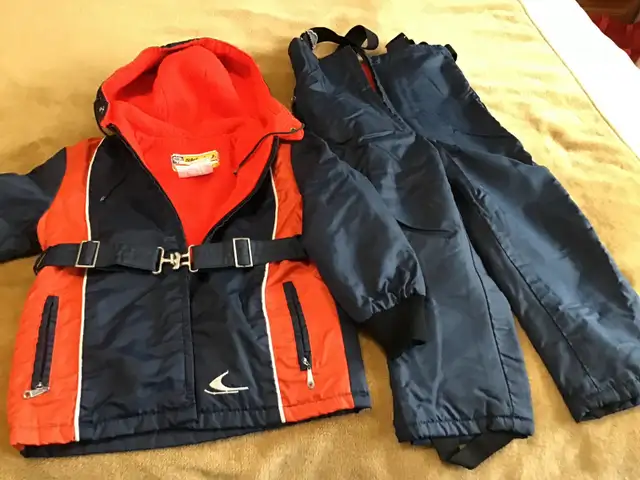 Two Piece Kids Snow Suit Very Warm for $25  Only in Kids & Youth in Calgary - Image 2