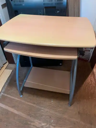 Free computer desk, View more