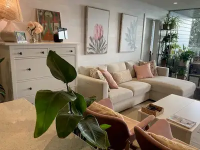 Beautiful, bright 2-bedroom, 2-bathroom 2nd story suite in a desirable White Rock location, offering...