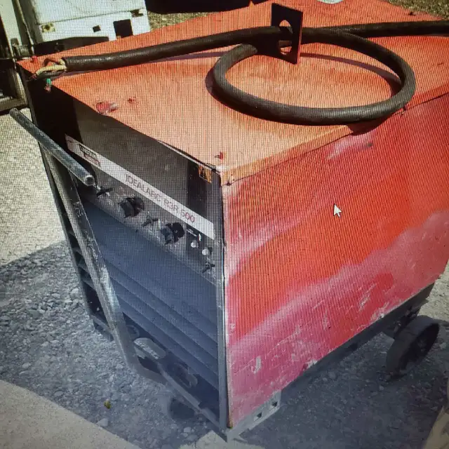 Welder. Lincoln idealarc R3R-500 electric welder in Power Tools in City of Toronto - Image 2