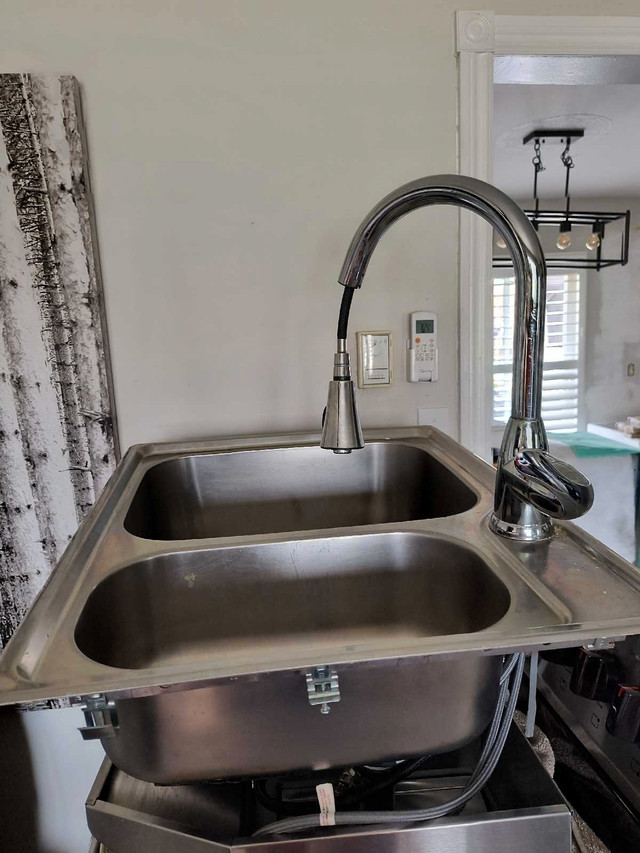 Blanco stainless steel sink and faucet  in Other in Trenton - Image 3