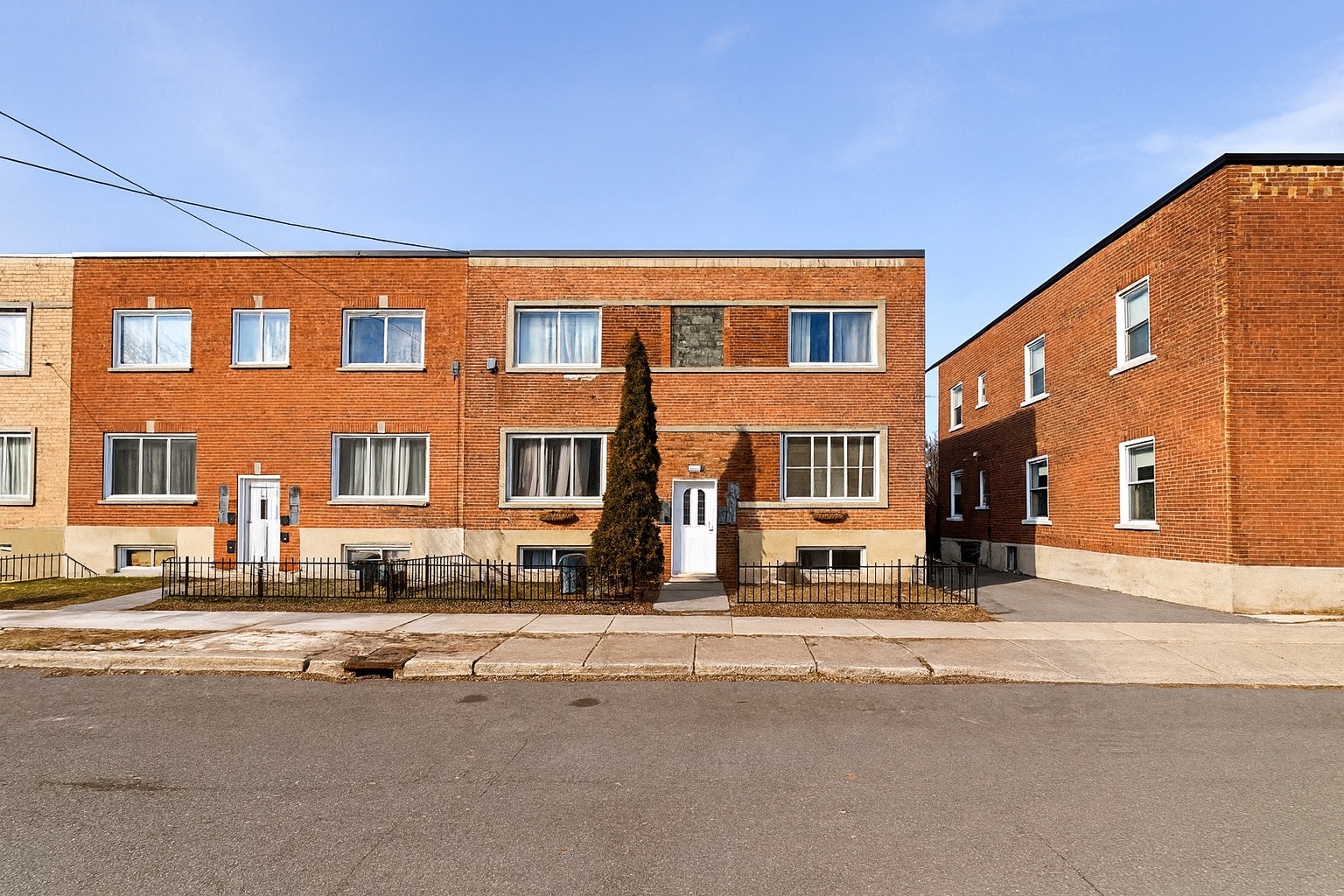 1815 Rue Denonville — photo 1