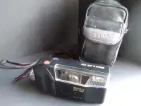 Vintage Black's DX100 32mm 1:3.5 Film Camera