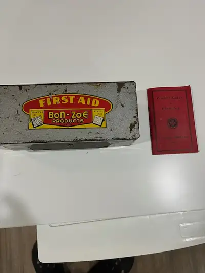 For sale I have this vintage 1950's/'60's metal Bon-Zoe medical supply first aid kit with original c...