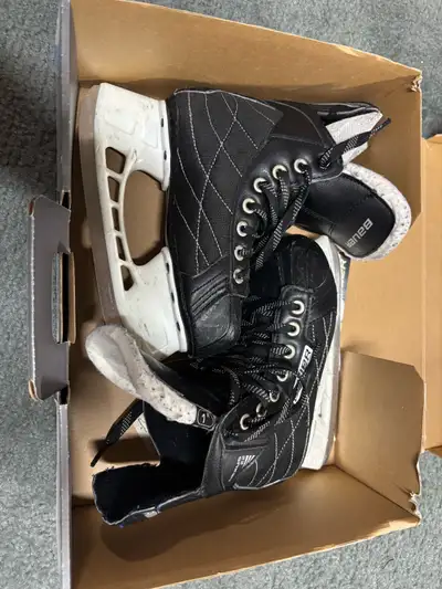 Bauer Hockey Skates Size 1, View more