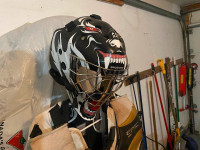 Vaughn Goalie Mask - CSA Approved