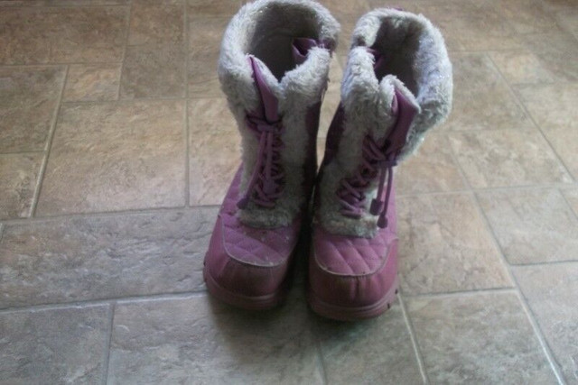 Girls Jackets+Danskin NWT,Hat Mitts, Size 7/8,Boots Sz 4 in Kids & Youth in Thunder Bay - Image 4