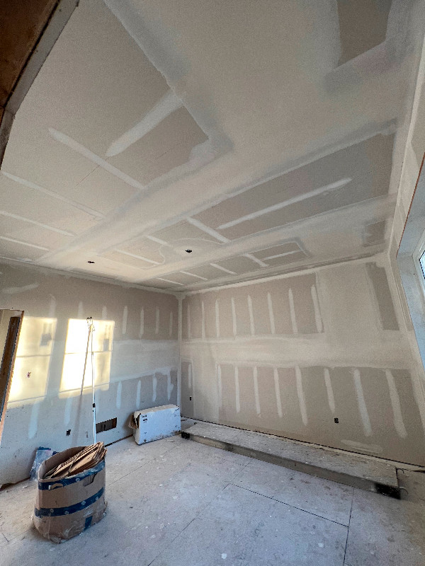 Drywall taping at reasonable price. in Drywall & Stucco Removal in Fredericton - Image 3