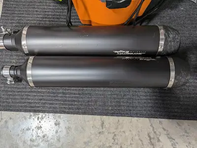 For sale: Screamin' Eagle Extreme Flow Titanium Slip-On Muffler, never used. $850 If you see this ad...