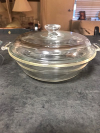 Pyrex casserole with lid plus dish 