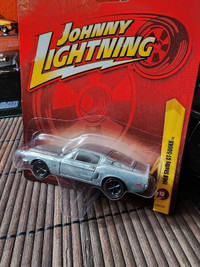 Johnny Lightning "RAW" 1968 Shelby GT-500KR.