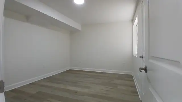 Legal Walkout 2 Bed Basement Appartment for Rent in Waterdown in Long Term Rentals in Hamilton - Image 9