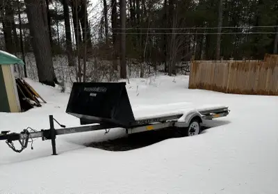I'm selling a single tilt snowmobile trailer that is in great condition and ready for the winter sea...