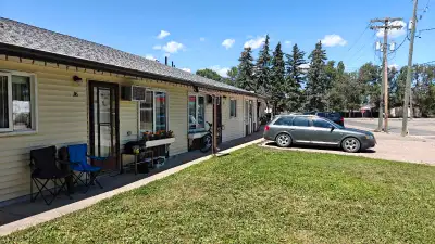Sublet a 55+ 1 bedroom 1 bathroom apartment in Altona MB
