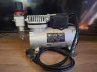 Air compressor for airbrushing