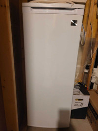 Igloo Upright Freezer 6.5 cu ft