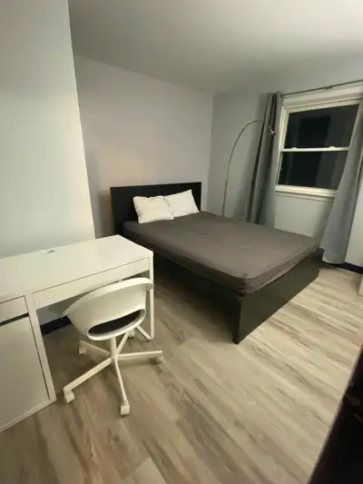 Room for rent 10 min walk to Algonquin college Furnished with desk and chair Double size bed and mat...