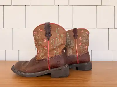 Cowboy boots size 9, View more